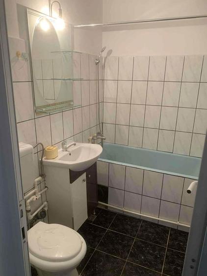 Inchiriez apartament 2 camere Fetesti, zona centrala - 1