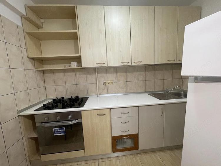 Proprietar inchiriez garsoniera sector 2 , chiar langa Mega Mall - 5