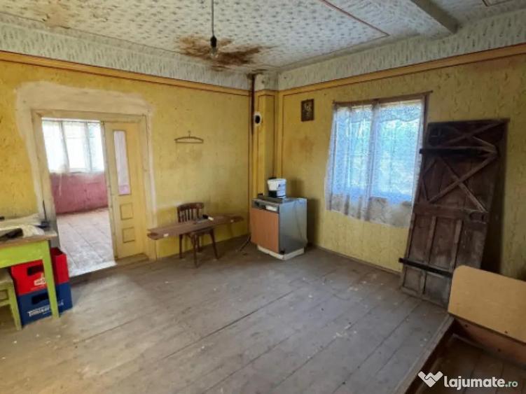 Doua case pe acela?i teren, 180 mp utili, 25 ari, ?indre? - 2