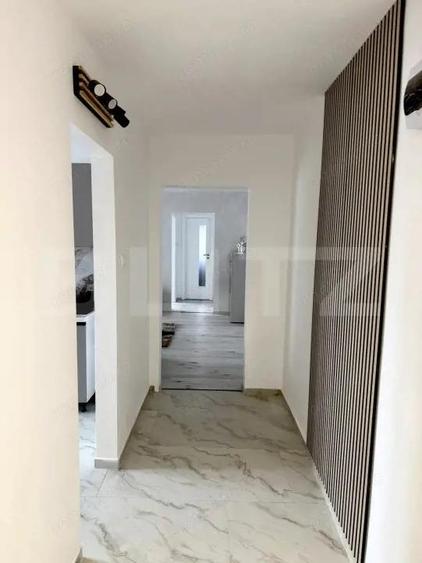 Apartament 3 camere, 65 mp, zona Cetate - 1