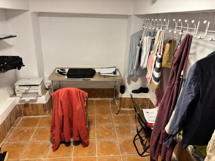 Vand apartament la curte pe strada Ritoride, Nr 14, cu 2 camere+demisol, metrou Eroii Revolutiei in vila interbelica la Parcul Carol - 3