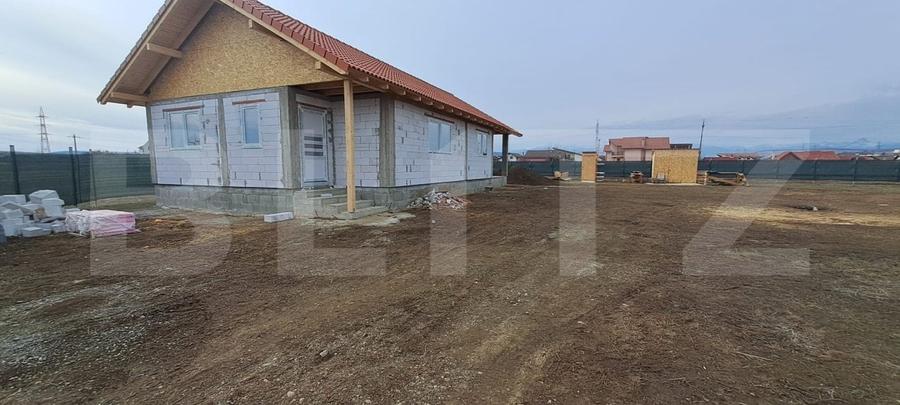 Casă individuală cu 4 camere cu Teren 1134 Mp în Bărăbanț