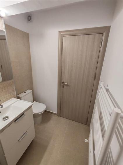 Garsoniera renovata recent, etaj intermediar - 5