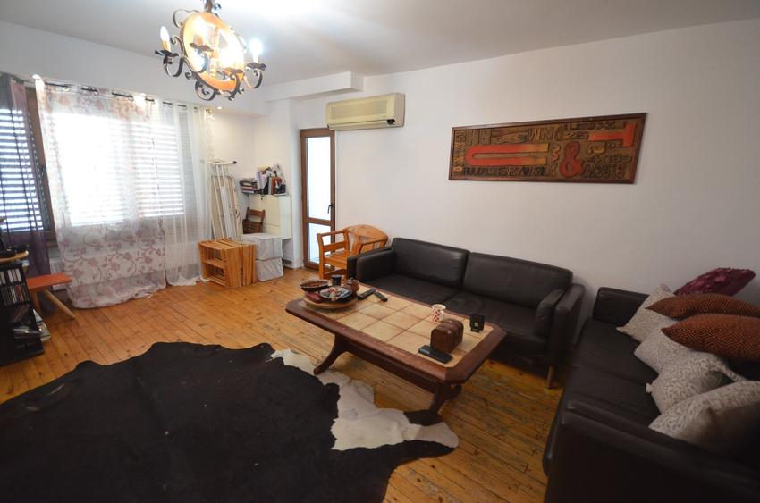 Apartament 3 camere - Decebal - Calea Calarasilor - centrala proprie - 2