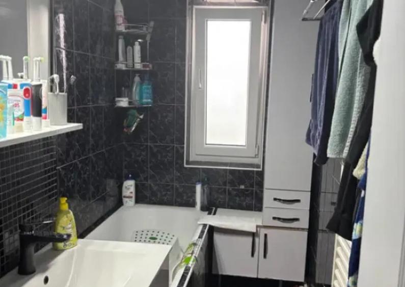 Apartament Cu 2 Camere Decomandate Etaj 2 - Zona Obcini - 8