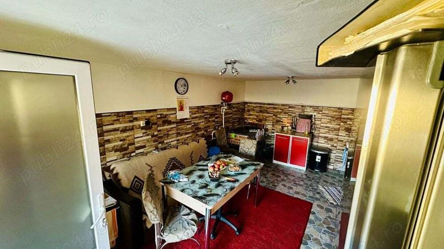 Casa de vanzare in satul Acri? - 1
