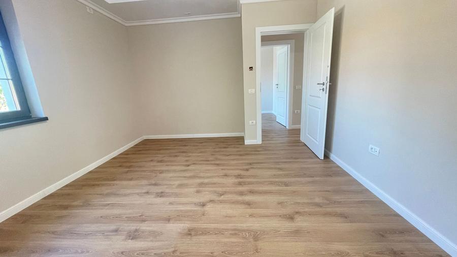 Duplex cu 6 camere cu Canalizare în Mehala