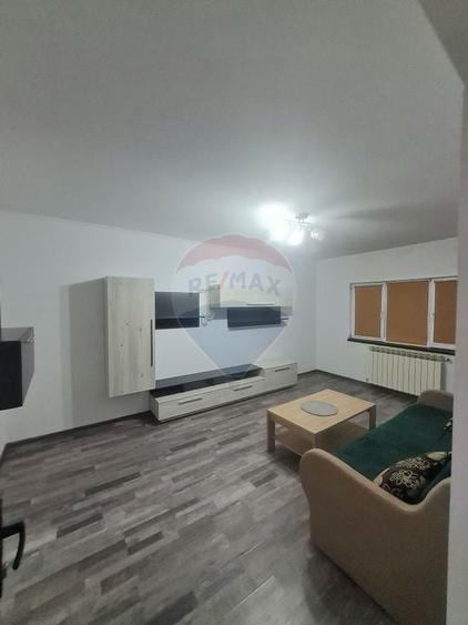 Apartament cu 2 camere de închiriat în zona Est - 4