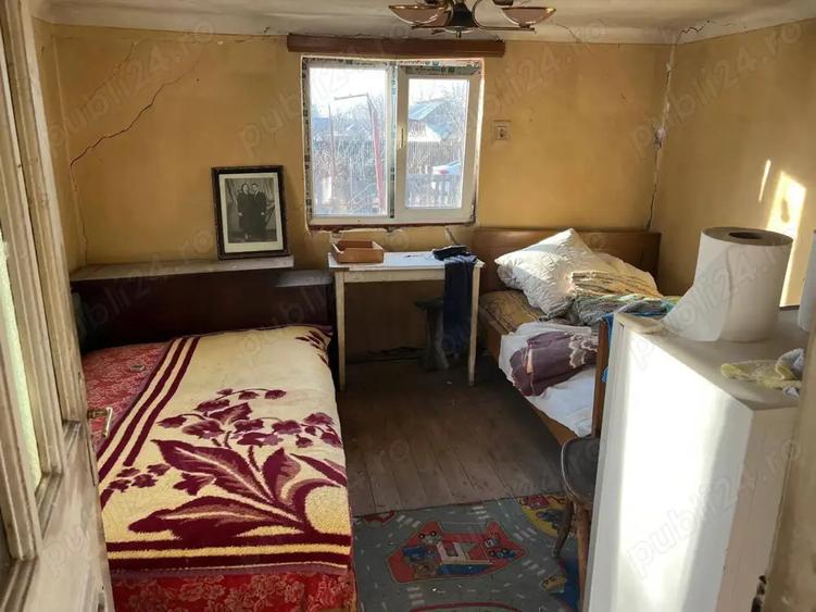 Vand casa ?i teren Com Suseni. Sat Tutulesti - 2