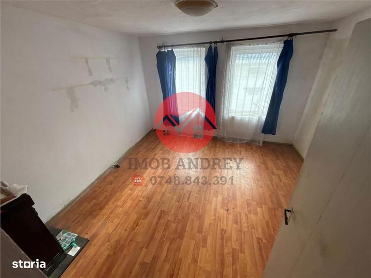 Casa de vanzare in centrul orasului, zona Piata Noua - 3