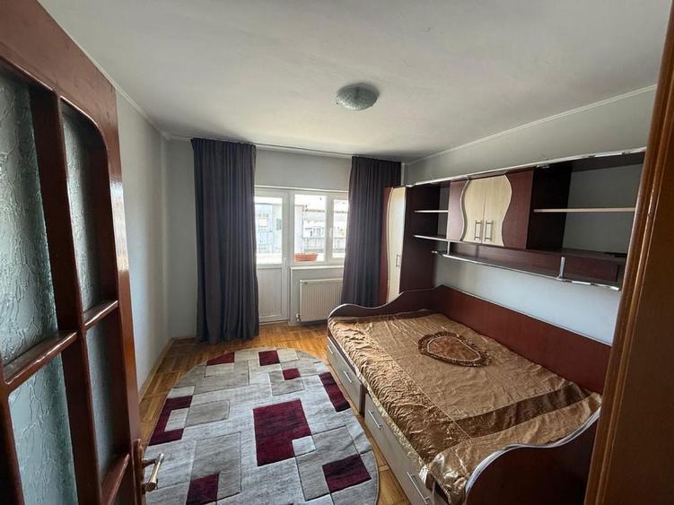 Apartament 3 camere , zona Romarta - 1