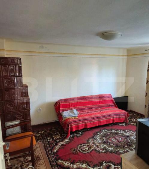 Casa spa?ioasa cu livada, intr-o zona lini?tia la 2 - 3