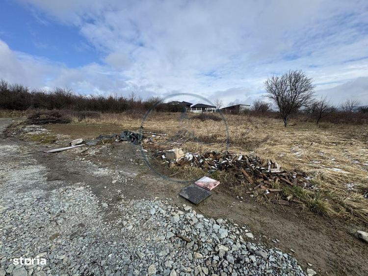 Teren intravilan 800 mp / Sigmir / 2 fronturi - 1