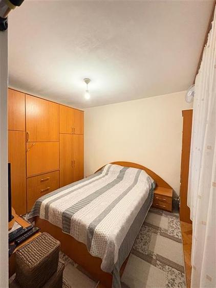 Apartament cu 3 camere semidecomandat în Circumvalațiunii