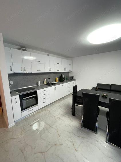 Vand apartament cu 3 camere, decomandat in Deva zona Mihai Viteazu-Piata Centrala. - 2