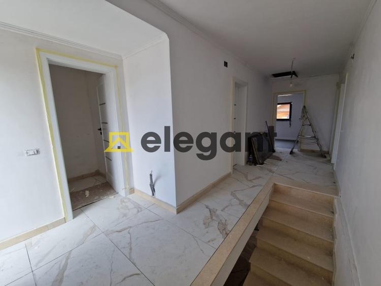 Casa la cheie, parter si etaj, 216 mp, teren 433 mp, Valea Fetii - 2