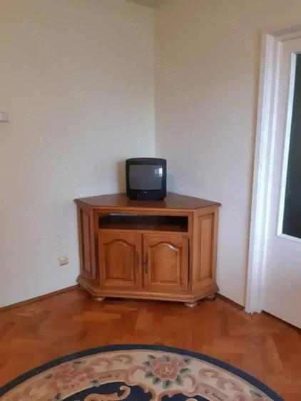 Inchiriez apartament 2 camere in centru- - 1