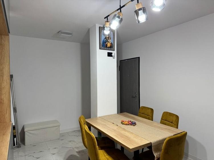 BRASADAS vinde ap 2 cam etajul 2 in Micro 17. - 2