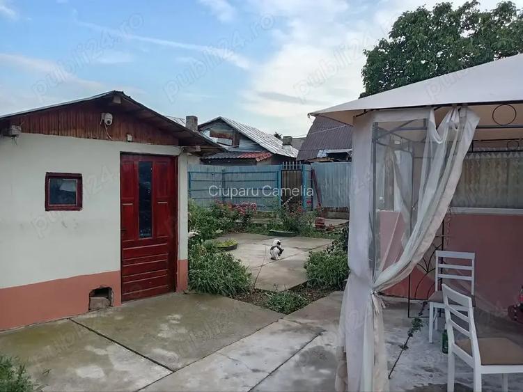 Vand casa in Comuna Glina