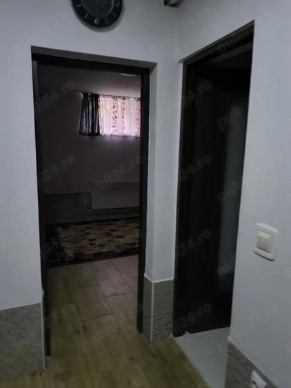 Vand garsoniera 28mp capat 36 Tractorul demisol bloc 9 ani - 4