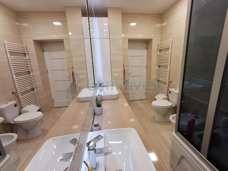 Casa cu 2 corpuri separate de vanzare in Iosia, Oradea V3288 - 6