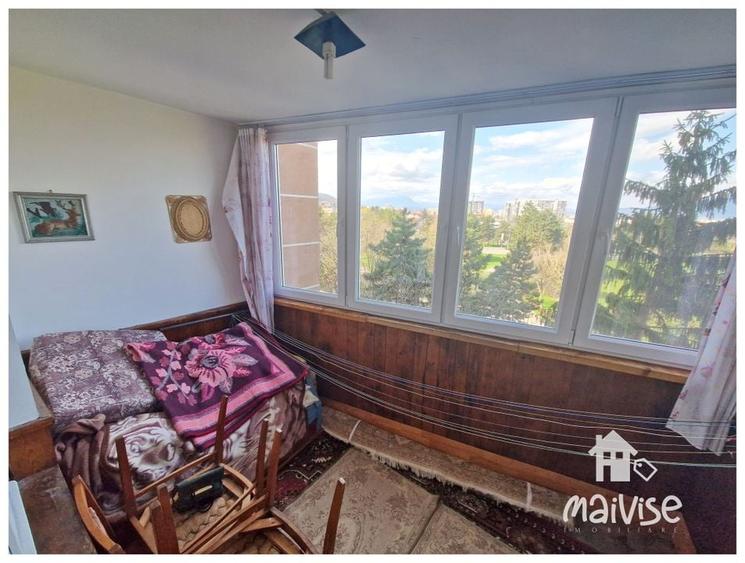 Apartament 3 camere de vanzare, str.Tudor Vladimirescu - 13