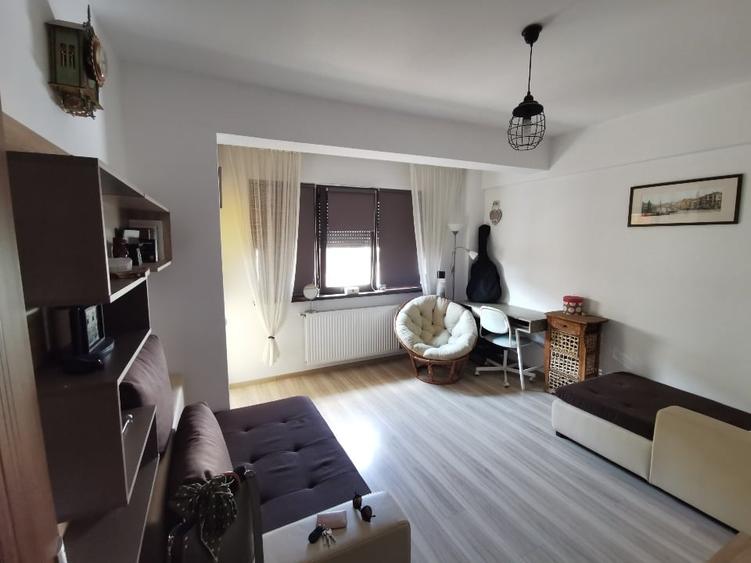 Garsoniera complet mobilata, cu loc de parcare inclus in pretul de vanzare. - 1