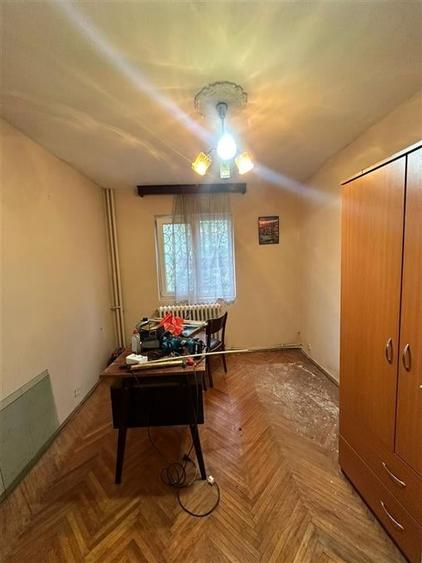 Apartament 3 camere semidecomandat, Podu Ros - Cantemir - 2