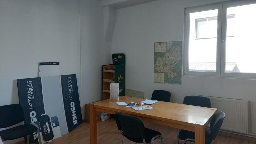 De inchiriat depozit  cu birouri - 500mp - 5