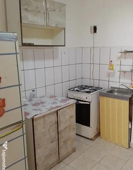 Inchiriez garsoniera central - 3