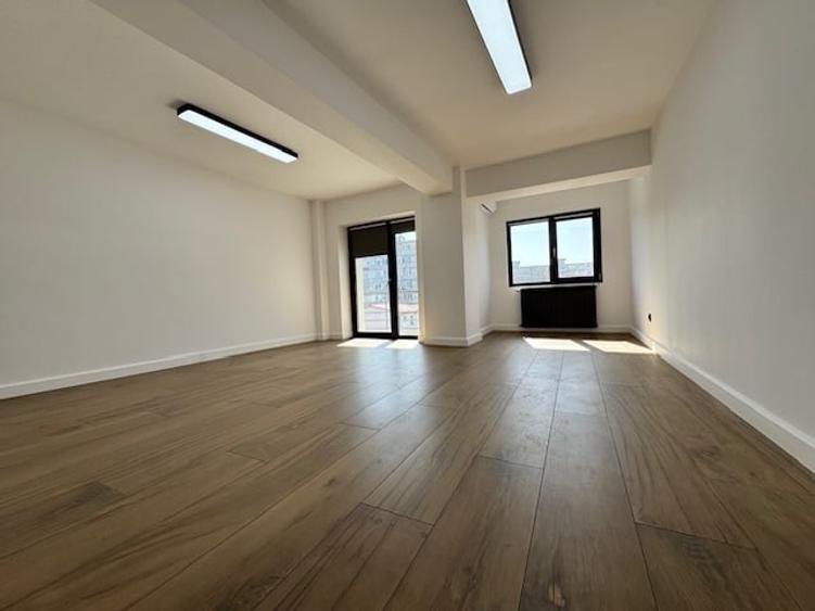 1 MAI - EXCLUSIVE OFFICE BUILDING - 4