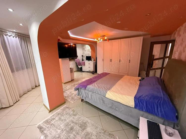 Apartament DEOSEBIT 100Mp str 1848 -MOISIL - 3