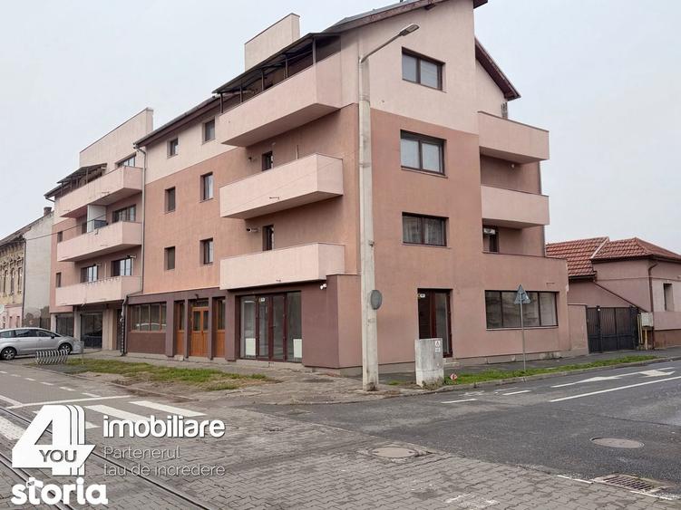 Apartament 2 camere Boul Rosu, et.1,56 mp, mobilat, utilat+termoteca - 1