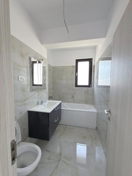 Apartament 2 Camere - 105.000 euro - Et1/4- Giroc Zona Eso - 5