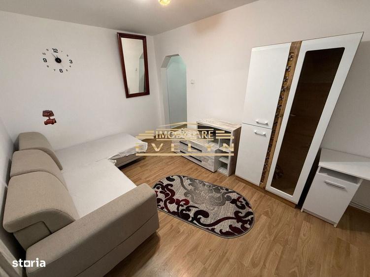 De Inchiriat Apartament 2 Camere, Parter, Zona AJOFM, pret 300 euro - 1