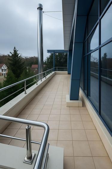 VILA CU PONTON LA LAC, PISCINA IDEALA PENTRU AFACERE sau LOCUIT - 23