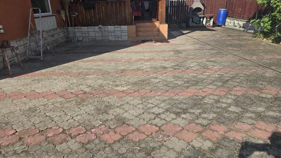 Vand proprietate in Deva. zona Ceangai, compusa din 2 case de locuit, constructii din anul 2003 - 6