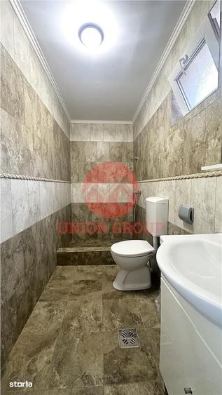 Spațiu comercial, de 200 mp, în Limanu