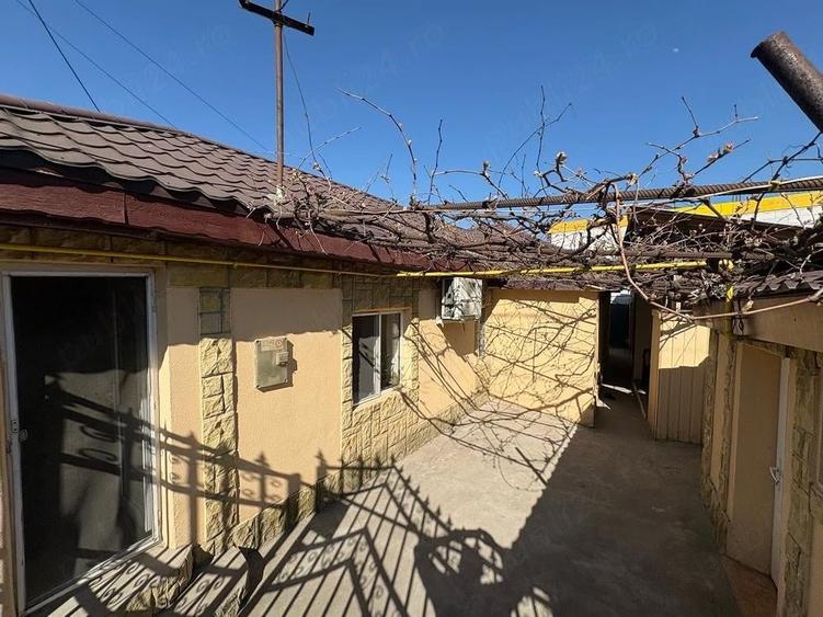 Proprietar vand casa 4 camere Palazu Mare - 1