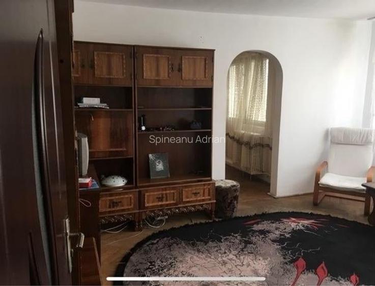 Apartament 3 camere Girocului etaj 2