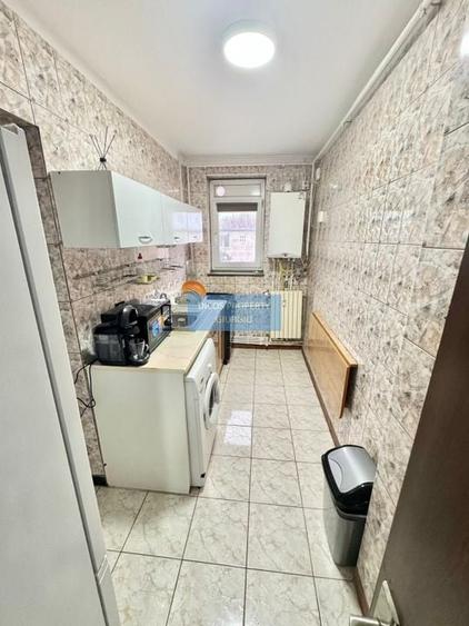 Apartament 3 camere, central - 15