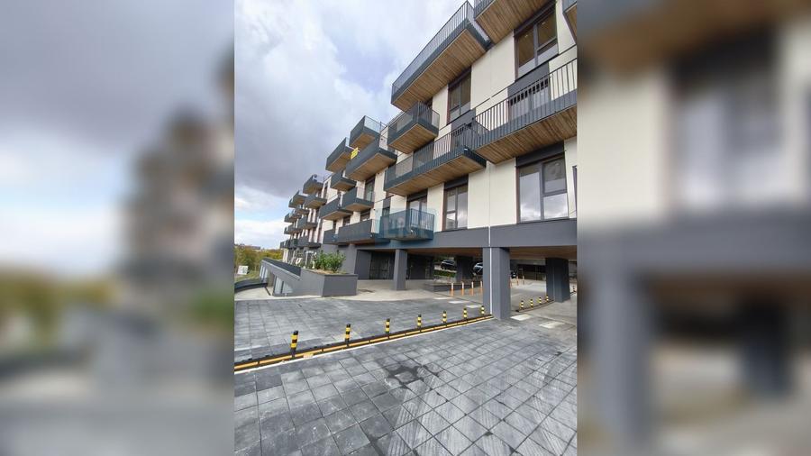 Apartament cu 5 camere semidecomandat în Zorilor