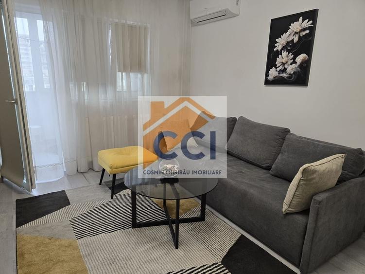 Apartament cu 2 camere decomandat, mobilat în Central