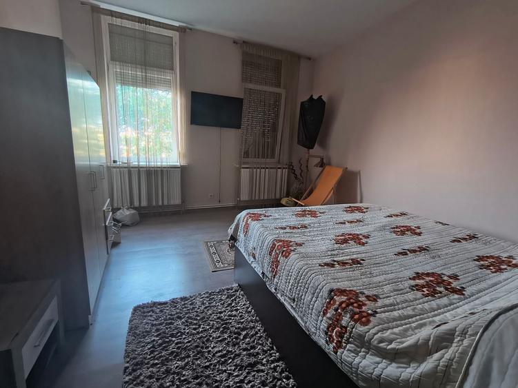 Apartament cu 2 camere decomandat, mobilat în P-ța Ovidiu