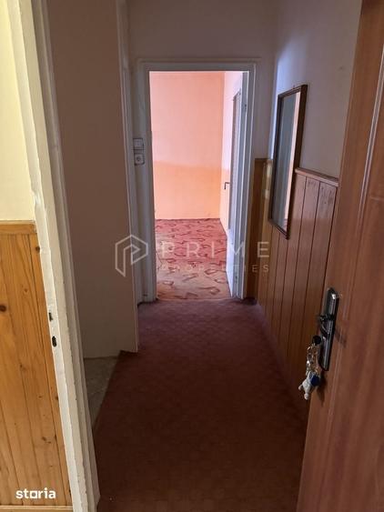 Apartament cu 2 camere nedecomandat în 22 Decembrie 1989