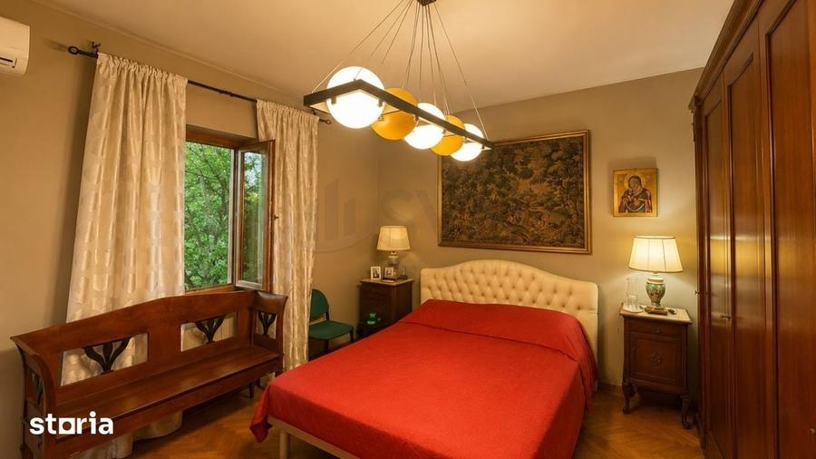 Casă cu 6 camere cu Teren 258 Mp în Militari
