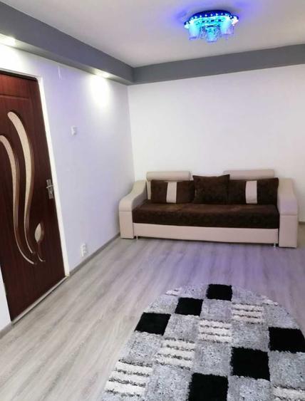 Garsonieră decomandată în Uric