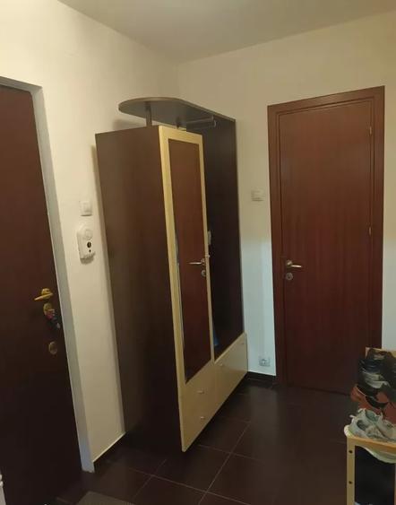 Apartament cu 2 camere semidecomandat, mobilat în Drumul Taberei
