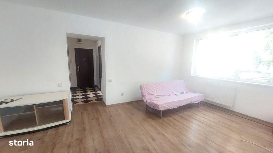 Apartament cu 2 camere semidecomandat în Horea