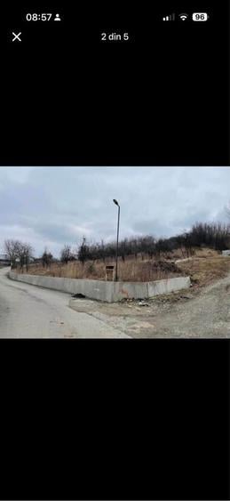 Teren de 4851 mp, în Poenari